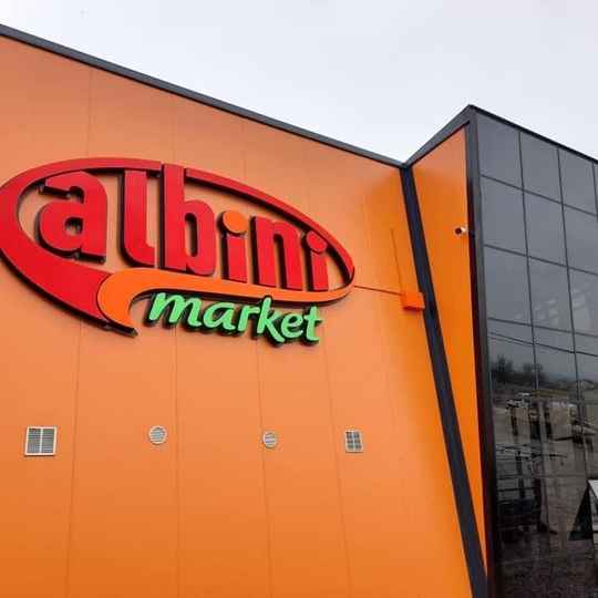 Albini Market Vitomiricë
